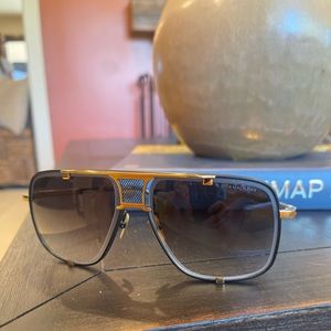 Dita Mach 5. DRX-2087-A-BLK-GLD-64